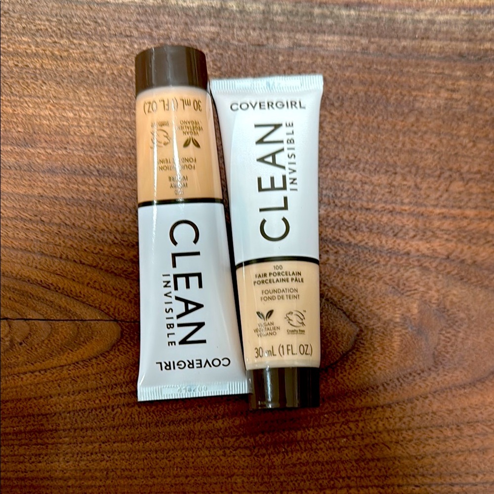 COVERGIRL Clean Invisible Foundation - Tan